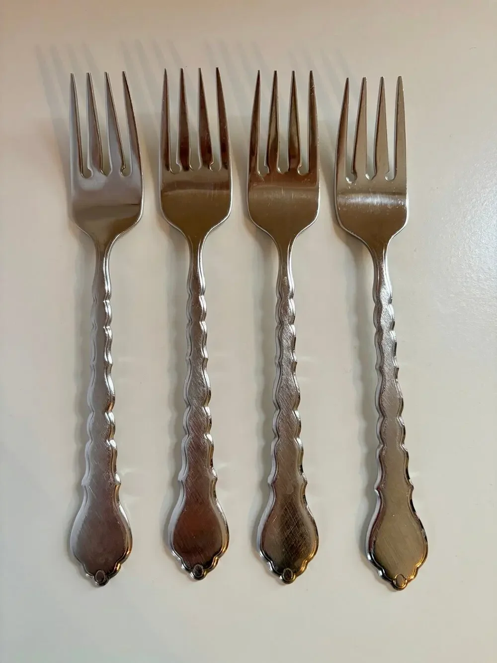 Oneida Cello Salad Fork Set of 4